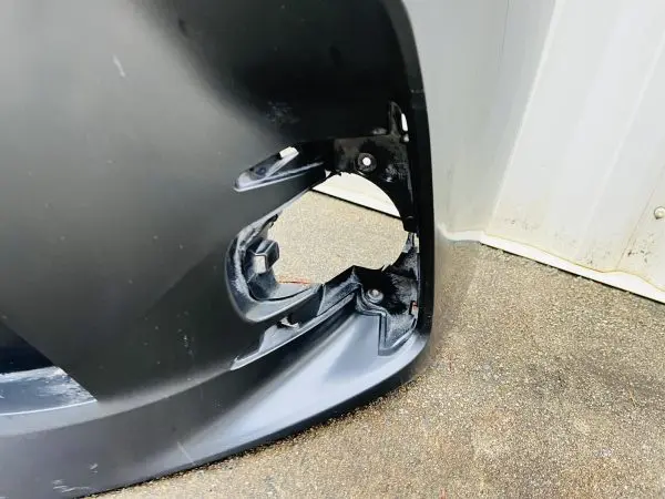 🎈🎈2018 2019 2020 TOYOTA SIENNA FRONT OEM BUMPER COVER GENUINE 52119-08080 - Image 3