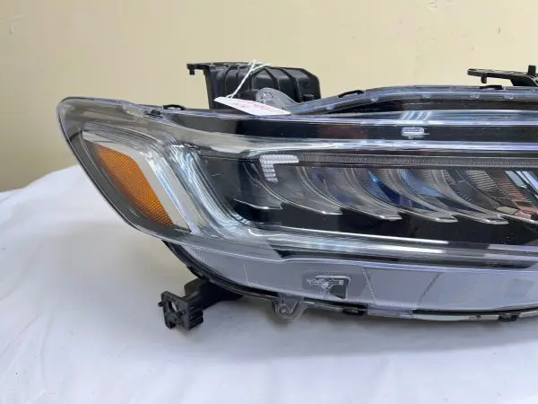 2018 2019 2020 2021 2022 HONDA ACCORD HYBRID LED FRONT RIGHT OEM HEADLIGHT BLUE - Image 8
