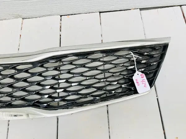 83661D4020 2016 2017 2018 KIA OPTIMA FRONT OEM CHROME GRILLE  GENUINE - Image 2