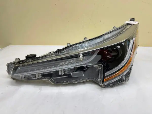2020 2021 2022 TOYOTA COROLLA LED FRONT LEFT OEM HEADLIGHT - Image 2