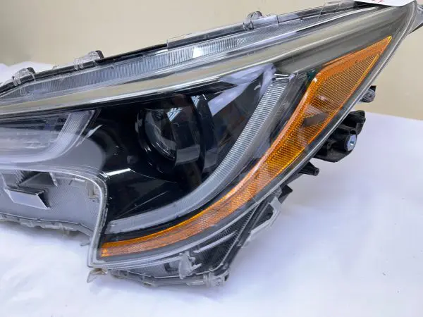 2020 2021 2022 TOYOTA COROLLA LED FRONT LEFT OEM HEADLIGHT - Image 4