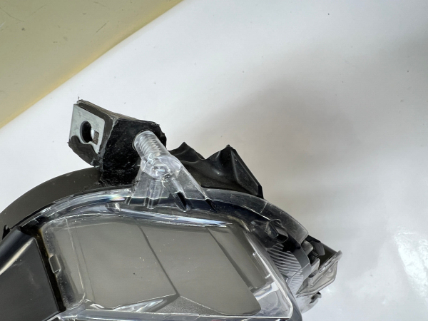 2016 2017 2018 TOYOTA RAV4 HALOGEN BLACK BEZEL FRONT RIGHT OEM HEADLIGHT - Image 14
