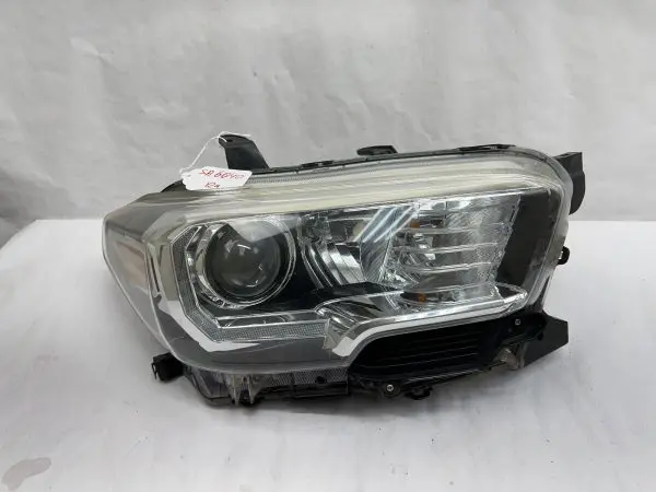 2016 2017 2018 2019 2020 2021 2022 toyota tacoma halogen led right oem headlight