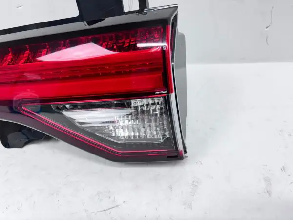 NICE 2022 2023 2024 MITSUBISHI OUTLANDER LED REAR INNER RIGHT OEM TAIL LIGHT - Image 4