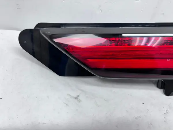 NICE 2022 2023 2024 MITSUBISHI OUTLANDER LED REAR INNER RIGHT OEM TAIL LIGHT - Image 10