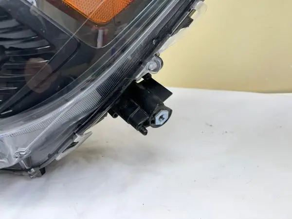 ALL TABS 2019 2020 2021 TOYOTA RAV4 LED BLACK BEZEL FRONT LEFT OEM HEADLIGHT - Image 3