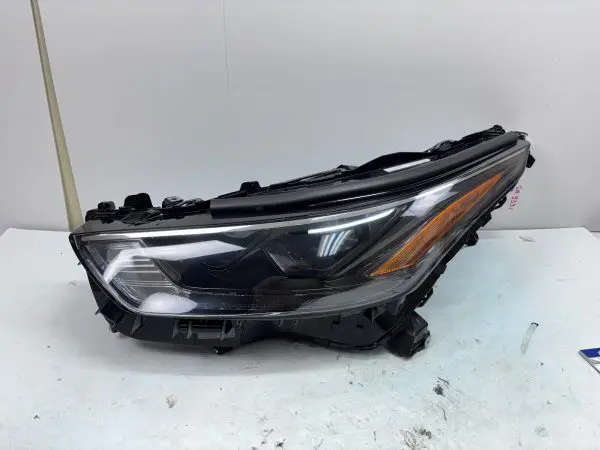 10100-8A0M4  2020 2021 2022 2023 TOYOTA HIGHLANDER LED FRONT LEFT OEM HEADLIGHT
