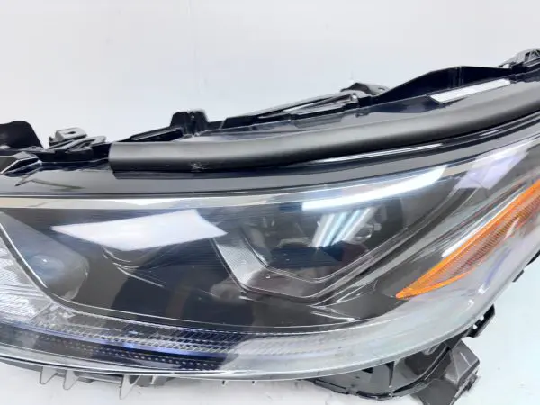 10100-8A0M4  2020 2021 2022 2023 TOYOTA HIGHLANDER LED FRONT LEFT OEM HEADLIGHT - Image 7