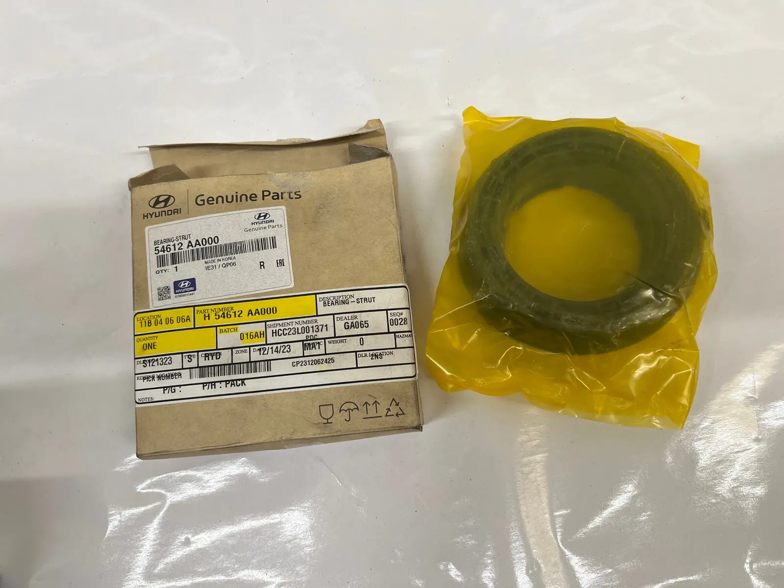 54612aa000 2021 2022 2023 Hyundai Elantra Front Strut Bearing OEM Genuine.