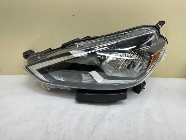 2016 2017 2018 2019 NISSAN SENTRA HALOGEN FRONT LEFT OEM HEADLIGHT - Image 2
