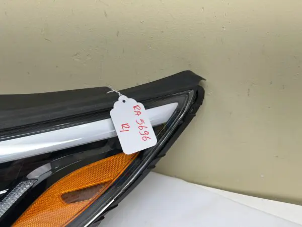 2019 2020 2021 KIA SEDONA HALOGEN LED FRONT LEFT OEM HEADLIGHT 92101-A9 - Image 3