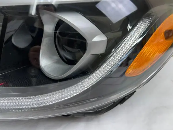 2019 2020 2021 KIA SEDONA HALOGEN LED FRONT LEFT OEM HEADLIGHT 92101-A9 - Image 7