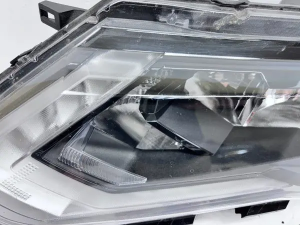2017 2018 2019 2020 nissan rogue halogen led front left oem headlight - Image 12