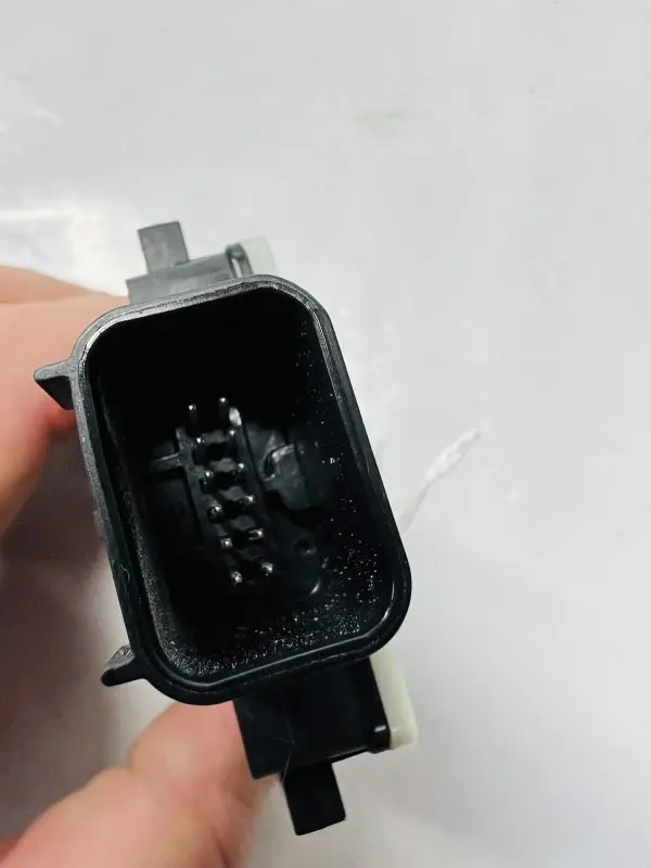 2022 2023 KIA CARNIVAL OEM 99140-R0000 REAR LEFT DISTANCE SENSOR BLIND SPOT - Image 5