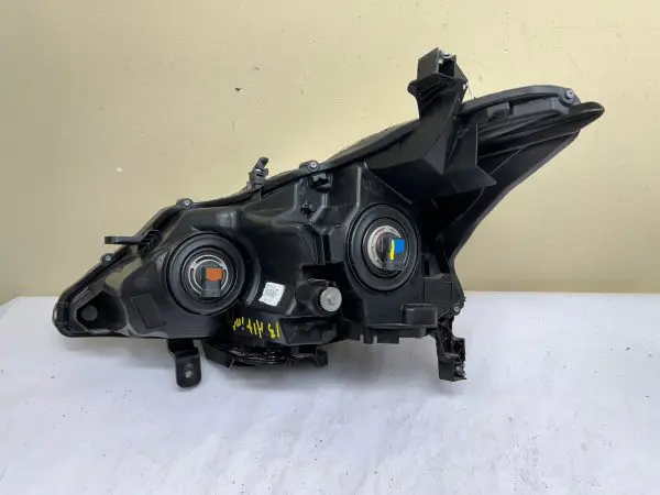 ALL TABS  2013 2014 2015 NISSAN ALTIMA HALOGEN FRONT RIGHT OEM HEADLIGHT - Image 14