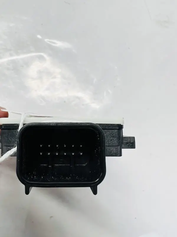 2022 2023 KIA CARNIVAL OEM 99150-R0000 REAR RIGHT DISTANCE SENSOR  BLIND SPOT - Image 7