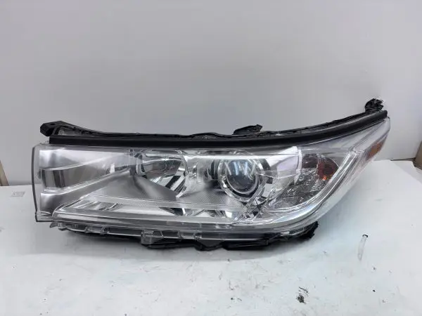 2017 2018 2019 TOYOTA HIGHLANDER HALOGEN FRONT LEFT OEM HEADLIGHT