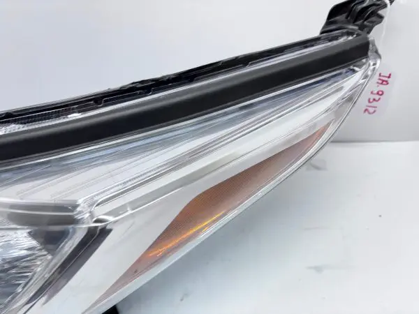 2017 2018 2019 TOYOTA HIGHLANDER HALOGEN FRONT LEFT OEM HEADLIGHT - Image 6