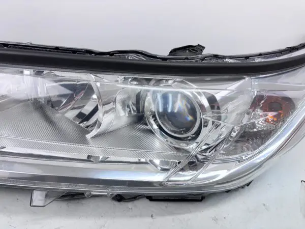 2017 2018 2019 TOYOTA HIGHLANDER HALOGEN FRONT LEFT OEM HEADLIGHT - Image 10