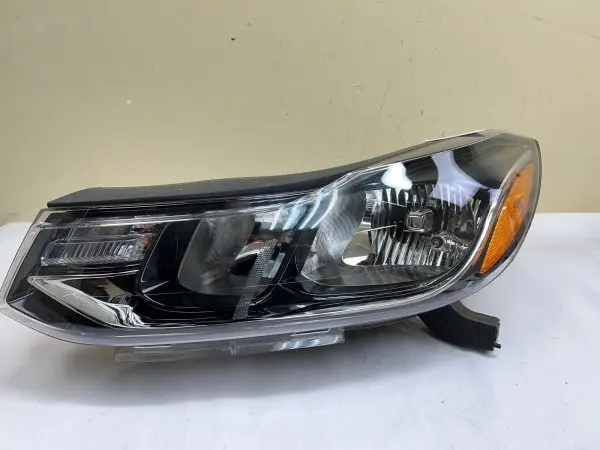 2017 2018 2019 2020 2021 2022 CHEVY TRAX HALOGEN LEFT OEM HEADLIGHT 42698951