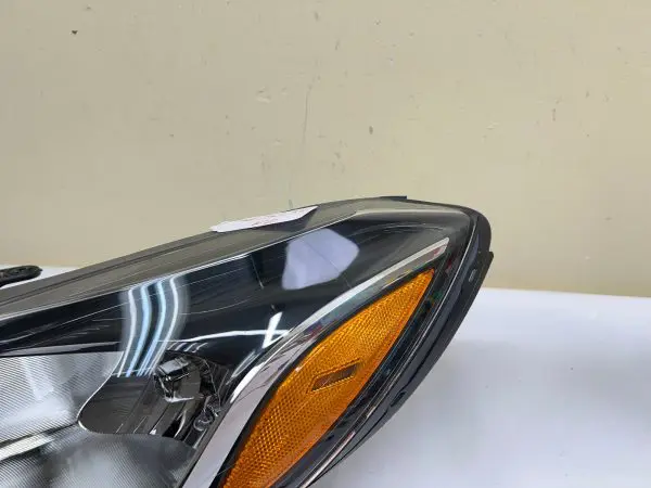 2017 2018 2019 2020 2021 2022 CHEVY TRAX HALOGEN LEFT OEM HEADLIGHT 42698951 - Image 2