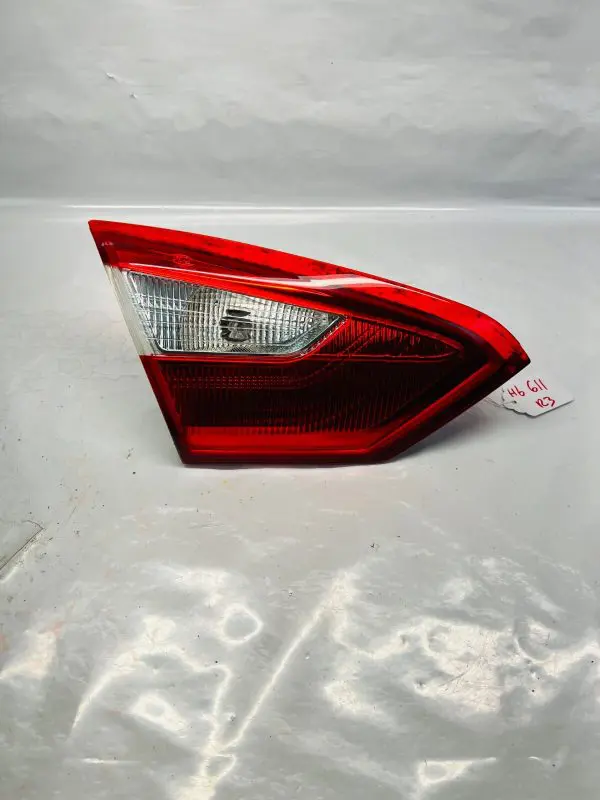 2012 2013 2014 2015 FORD FOCUS REAR LEFT INNER OEM TAIL LIGHT