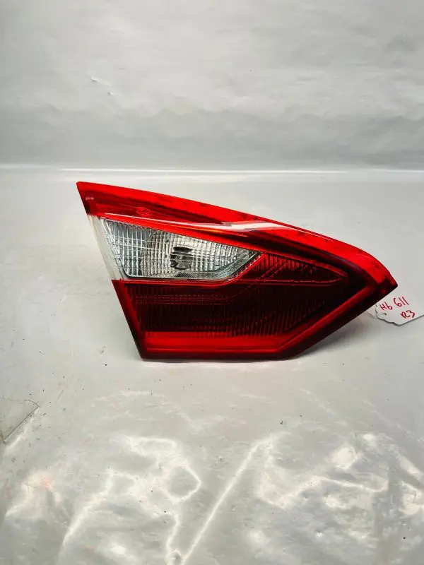 2012 2013 2014 2015 FORD FOCUS REAR LEFT INNER OEM TAIL LIGHT - Image 2