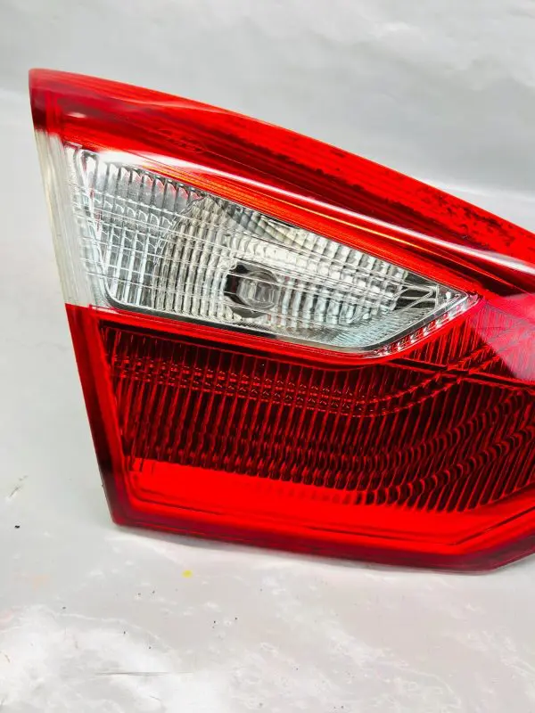 2012 2013 2014 2015 FORD FOCUS REAR LEFT INNER OEM TAIL LIGHT - Image 5