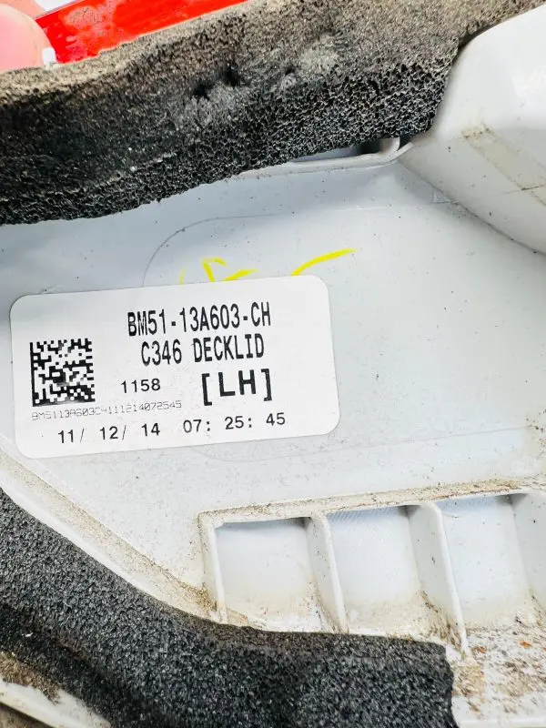 2012 2013 2014 2015 FORD FOCUS REAR LEFT INNER OEM TAIL LIGHT - Image 9