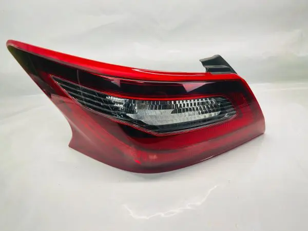 2016 2017 2018 NISSAN ALTIMA DARK LENS  REAR LEFT  OEM TAIL LIGHT