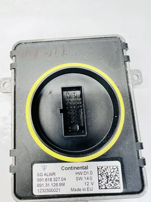 NOS OEM PORSCHE CONTROL UNIT HEADLIGHT RANGE / LEVELLING SYSTEM 99161832704 - Image 2