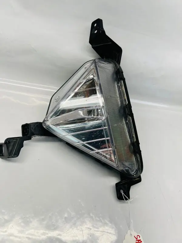 92301-F2510  2019 2020 2021 HYUNDAI ELANTRA FRONT LEFT OEM FOG LIGHT