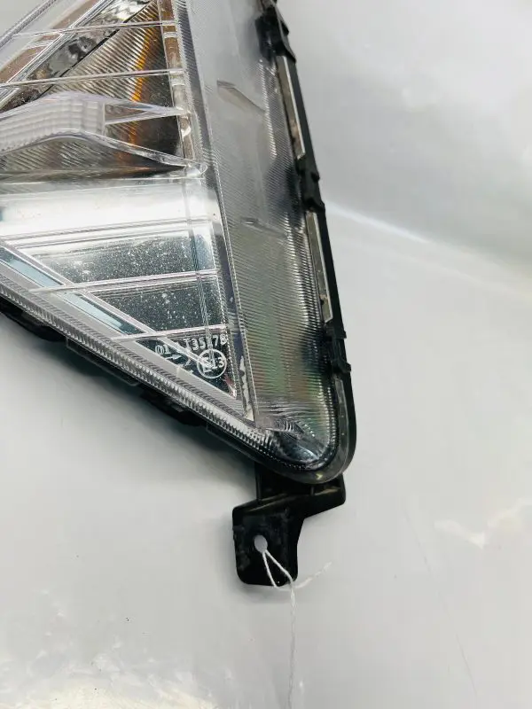 92301-F2510  2019 2020 2021 HYUNDAI ELANTRA FRONT LEFT OEM FOG LIGHT - Image 2