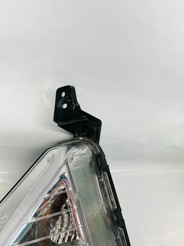 92301-F2510  2019 2020 2021 HYUNDAI ELANTRA FRONT LEFT OEM FOG LIGHT - Image 4