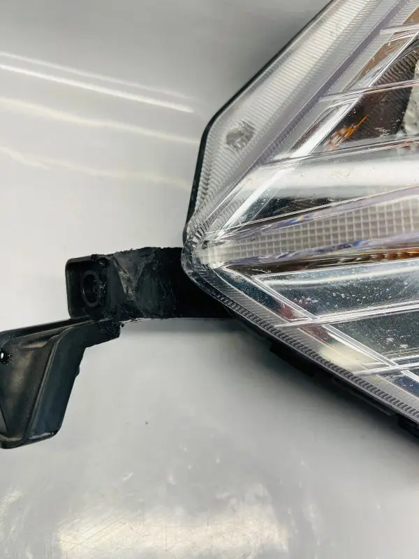 92301-F2510  2019 2020 2021 HYUNDAI ELANTRA FRONT LEFT OEM FOG LIGHT - Image 6