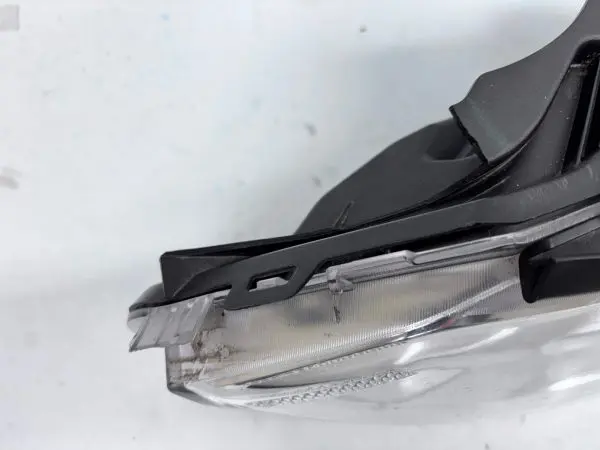 84390861  2018 2019 2010 2021 CHEVY TRAVERSE XENON HID FRONT LEFT OEM HEADLIGHT - Image 12