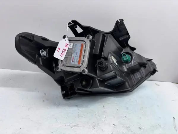 84390861  2018 2019 2010 2021 CHEVY TRAVERSE XENON HID FRONT LEFT OEM HEADLIGHT - Image 18
