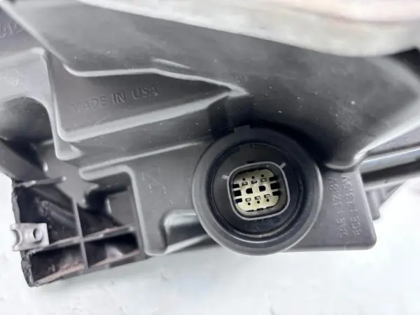 84390861  2018 2019 2010 2021 CHEVY TRAVERSE XENON HID FRONT LEFT OEM HEADLIGHT - Image 19