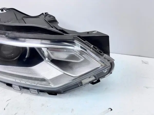 84685649  2018 2019 2010 2021 CHEVY TRAVERSE XENON HID FRONT RIGHT OEM HEADLIGHT - Image 3