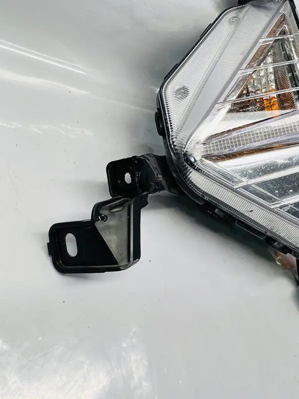 92301-F2510  2019 2020 2021 HYUNDAI ELANTRA FRONT LEFT OEM FOG LIGHT - Image 9