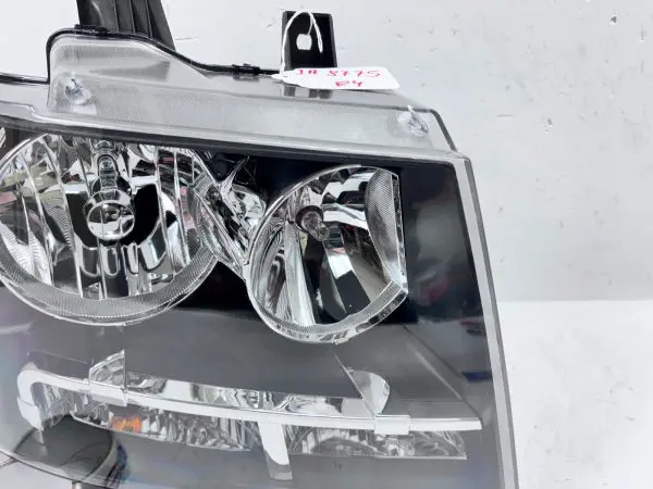 2007 2008 2009 2010 2011-2014 CHEVY TAHOE SUBURBAN HALOGEN RIGHT CAPA  HEADLIGHT - Image 5