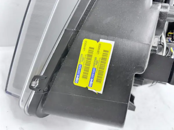 2007 2008 2009 2010 2011-2014 CHEVY TAHOE SUBURBAN HALOGEN RIGHT CAPA  HEADLIGHT - Image 16