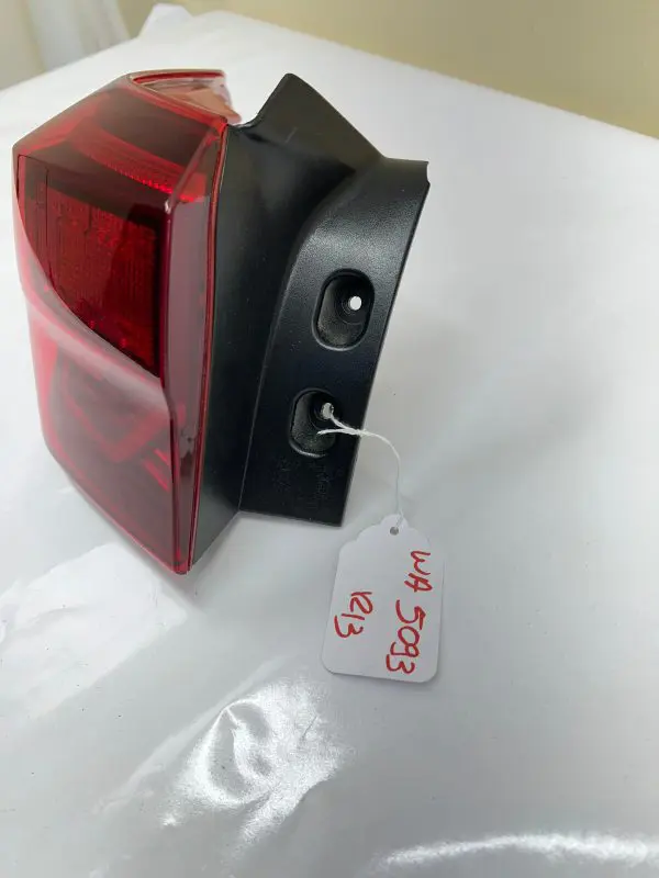 2021 2022 2023 KIA SELTOS LED REAR LEFT OEM TAIL LIGHT 92401-Q5100 - Image 2