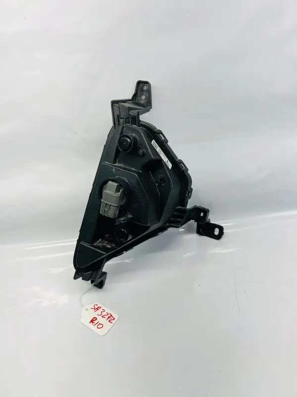 92301-F2510  2019 2020 2021 HYUNDAI ELANTRA FRONT LEFT OEM FOG LIGHT - Image 12