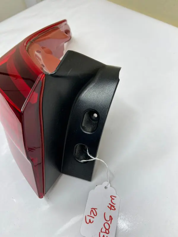 2021 2022 2023 KIA SELTOS LED REAR LEFT OEM TAIL LIGHT 92401-Q5100 - Image 3