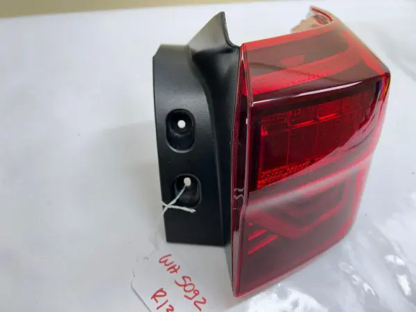 2021 2022 2023 KIA SELTOS LED REAR RIGHT OEM TAIL LIGHT 92402-Q5110 - Image 11