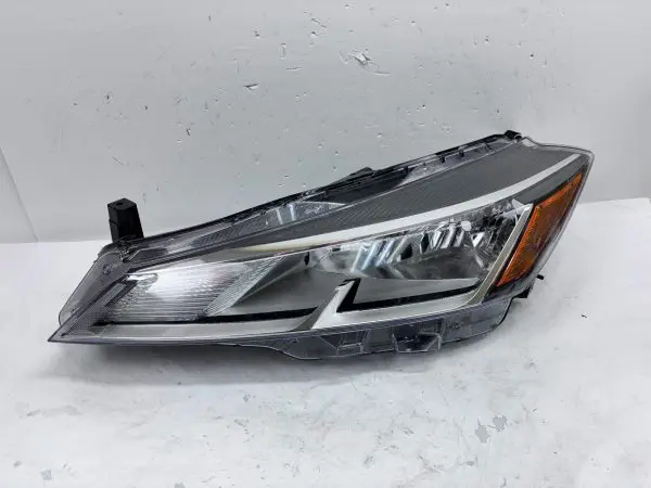 260605R00A  2021 2022 2023 NISSAN KICKS HALOGEN FRONT LEFT OEM HEADLIGHT