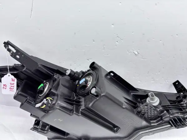 260605R00A  2021 2022 2023 NISSAN KICKS HALOGEN FRONT LEFT OEM HEADLIGHT - Image 20