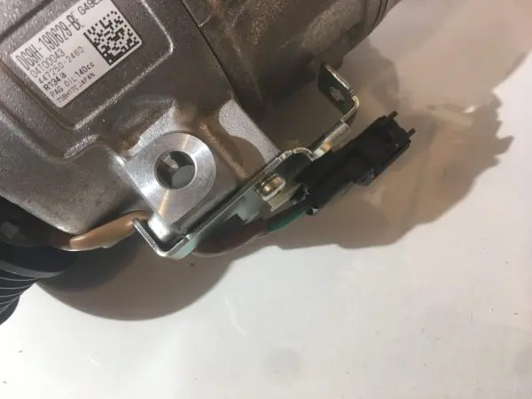 DG9Z19703N GENUINE OEM AC COMPRESSOR 2013-2016 2017 2018 2019 2020 FORD FUSION - Image 9
