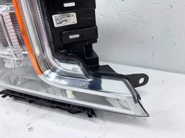 JL3413005AH 2018 2019 2020 FORD F150 HALOGEN FRONT RIGHT OEM HEADLIGHT - Image 4
